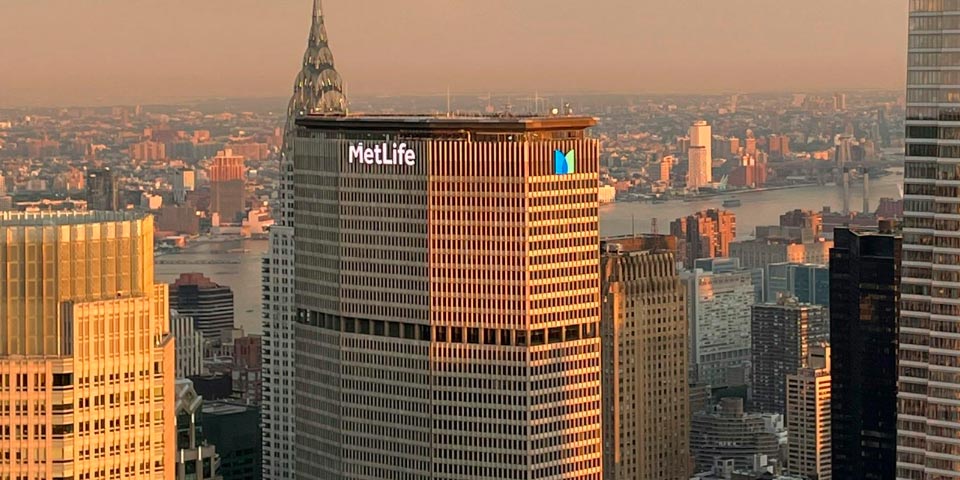 MetLife Q3 profit falls 36% as derivatives losses weigh on results