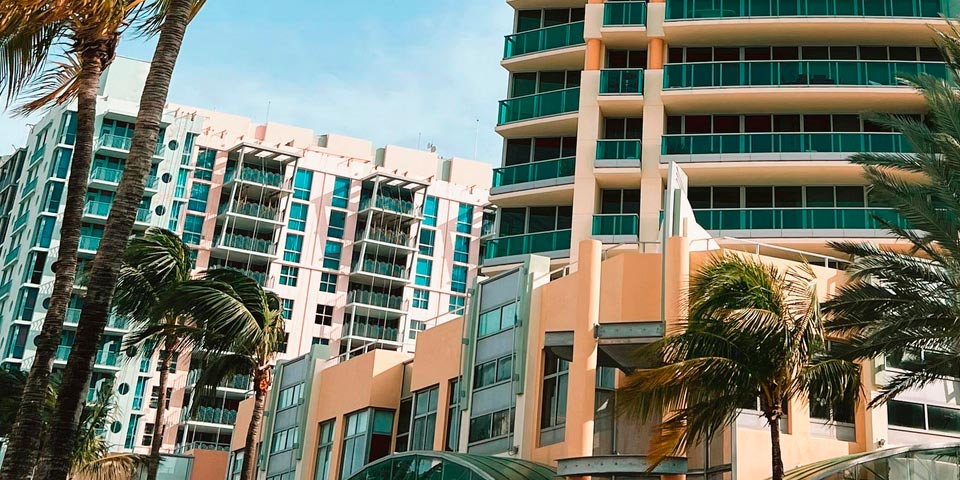 Healthcare costs overtake staffing as top risk for U.S. hospitals